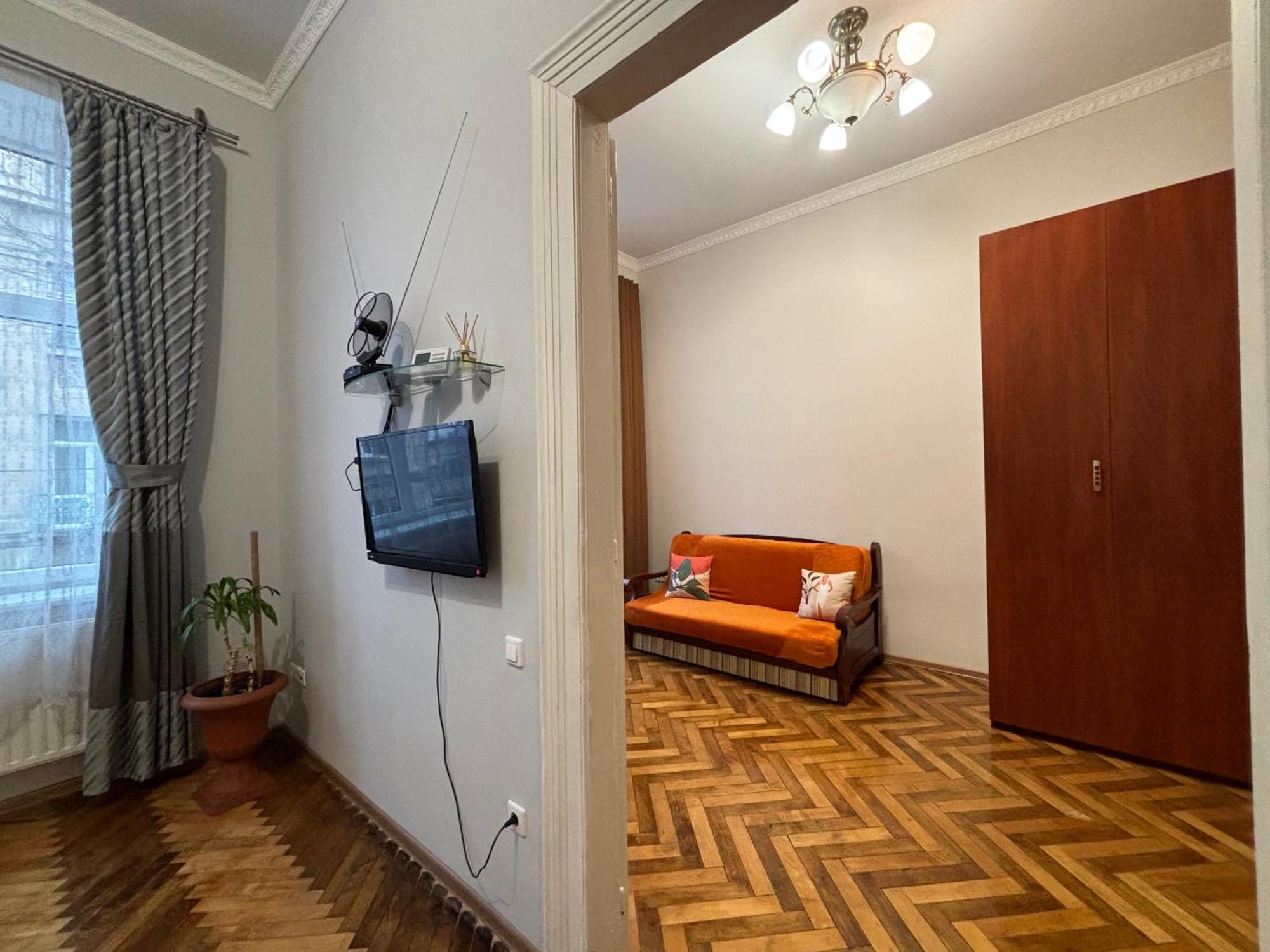 Apartament Айстра Lwów Zewnętrze zdjęcie