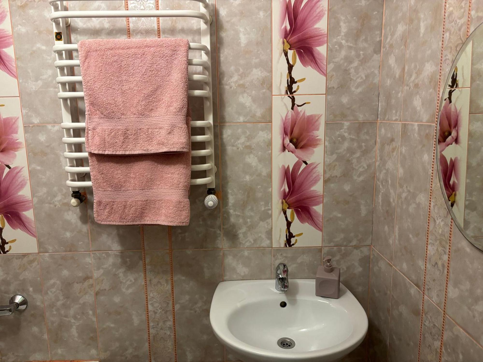 Apartament Айстра Lwów Zewnętrze zdjęcie